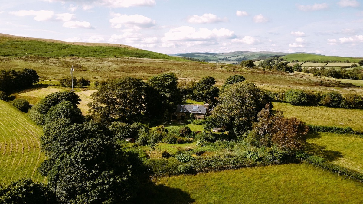 Kington Cottage | High Park: Stunning views and a hot tub