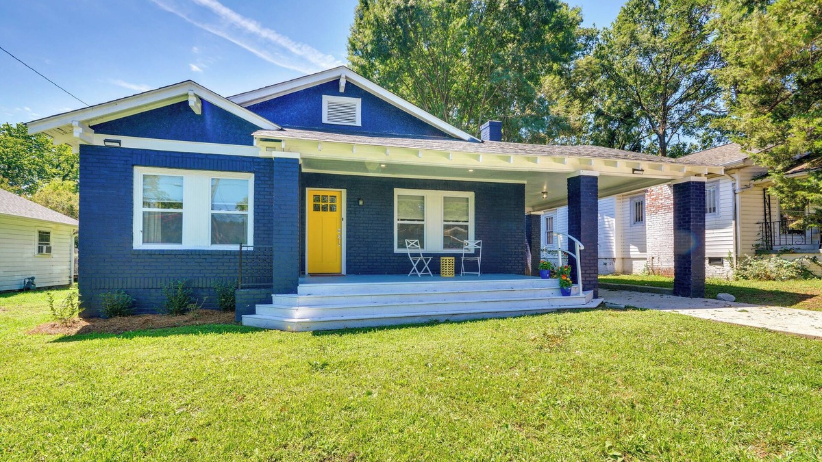 High Point House | High Point Vacation Rental w/Private Deck & Yard!