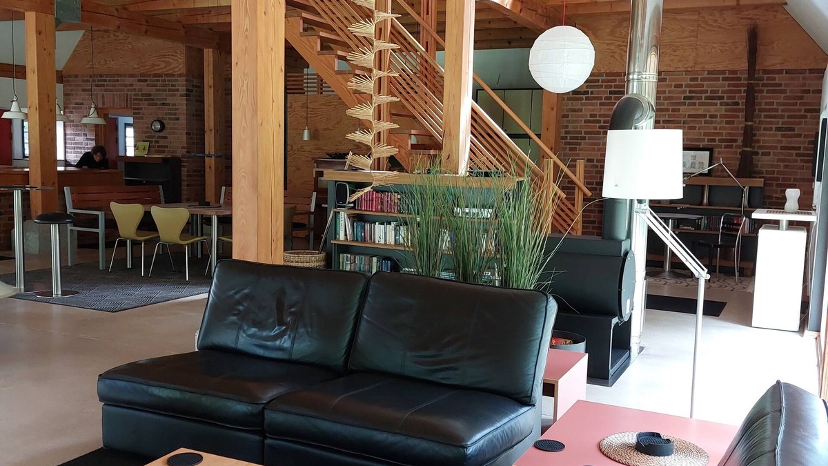 Reinsbek House | High-quality equipped vacation home with 520m2 living space for up to 12 people.