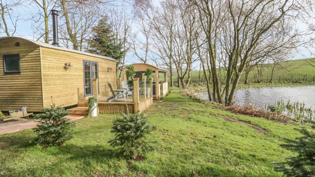 Wing Cottage | HIGH RIGG SHEPHERD'S DELIGHT, pet friendly in Brampton, Cumbria