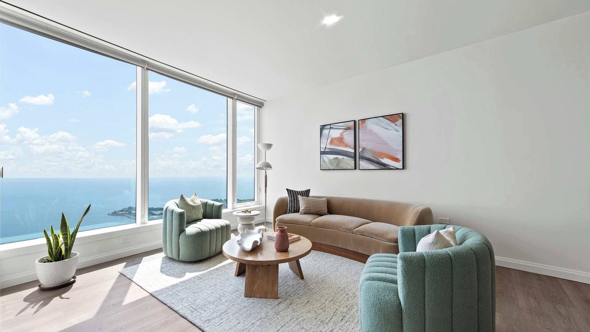 The Loop Apartment | High-Rise 65 Fl Apt w/Lux Amenities, Lake Views
