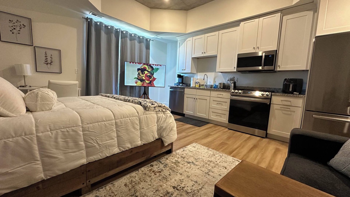 Northeast South Bend Apartment | High Rise Downtown Apartment