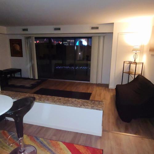 Summerlin South House | High rise Near UNLV and Strip
