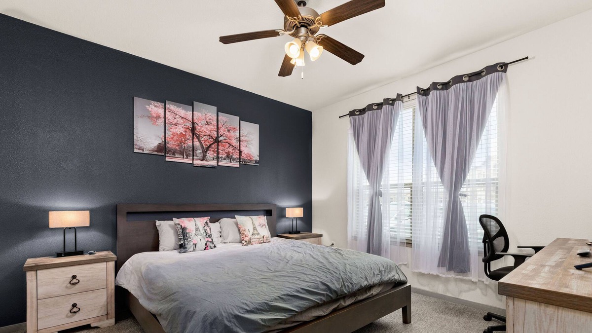 West San Antonio Apartment | High scale 3-bed apartment near Sea World, Lackland AFB