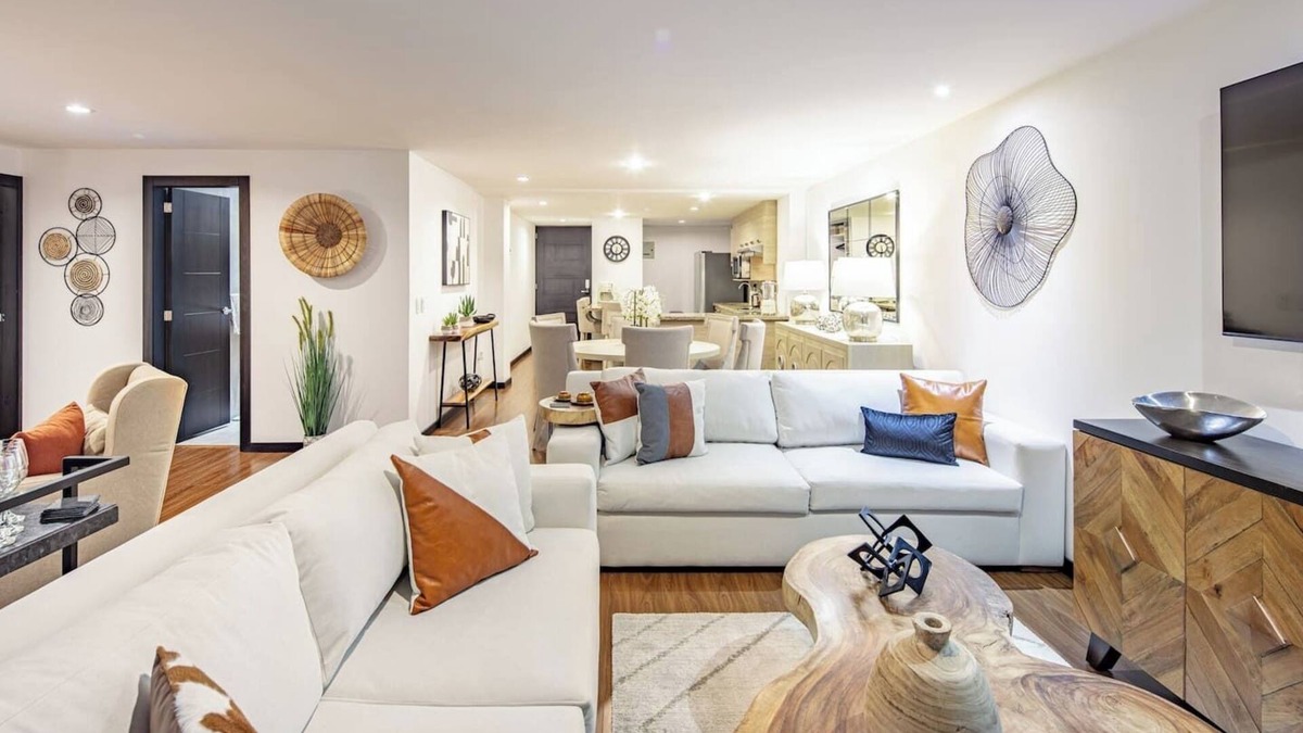 Cuenca Condo | High Security! Luxe River Oasis w/Mtn Views