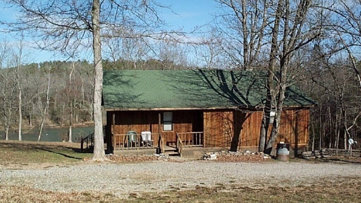 Mount Ida Cabin | High Shoals Cabins, Cabin 2. Cabin on the Ouachita River.