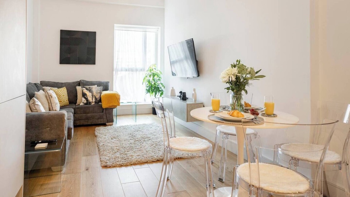 Welwyn Garden City Apartment | High Spec 1 Bed Apartment in Hertfordshire | Free Parking