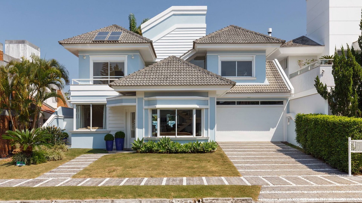 Jurere Internacional House | High Standard House in Jurerê Internacional - 4 Bedrooms - Pool - Barbecue