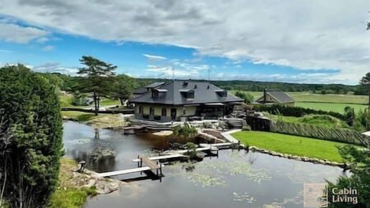 Stromstad Municipality House | High-standard villa near Strömstad with jacuzzi, grill & large terrace