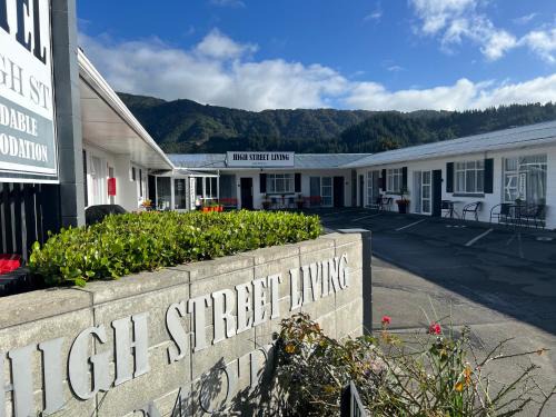 Picton Hotel | High Street Living Motel
