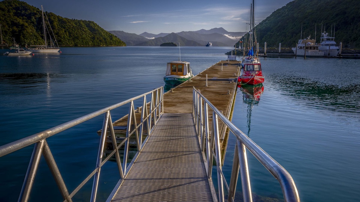 Picton Hotel | High Street Living Motel