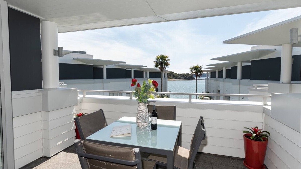 Paihia Cottage | High Tides Lookout - Paihia Holiday Home