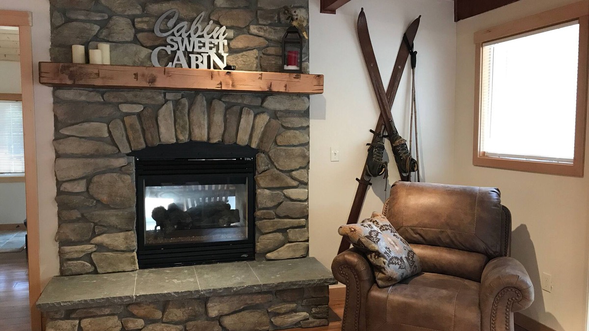 Packwood House | High Valley Hideaway - Wi-Fi, Hot Tub, Smart TV's