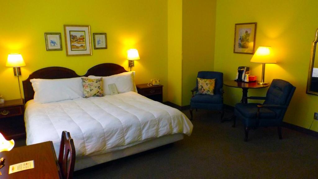 Independence Hotel | Higher Ground Hotel