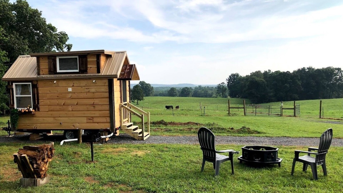 Dunlap Cottage | Highland Cottage at Little Tail Farms