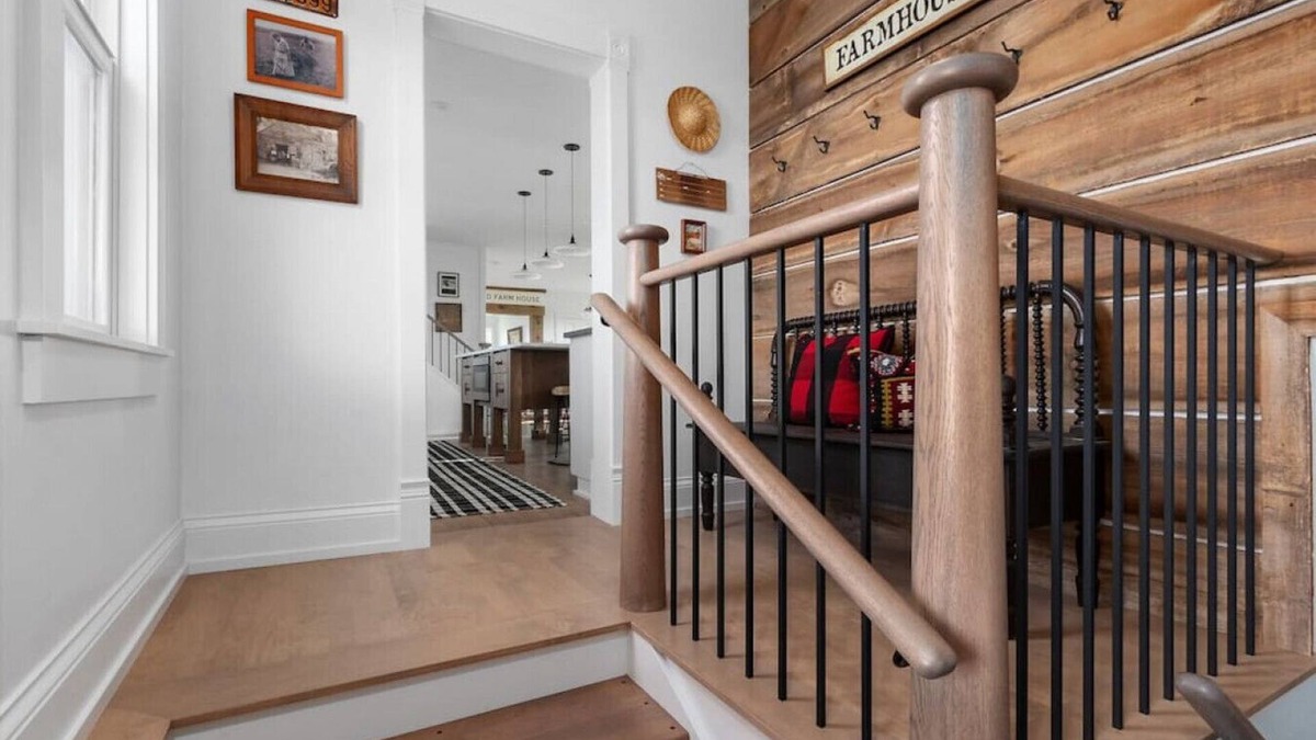 Van Dyne House | Highland Farmhouse- Located on Hobby Farm