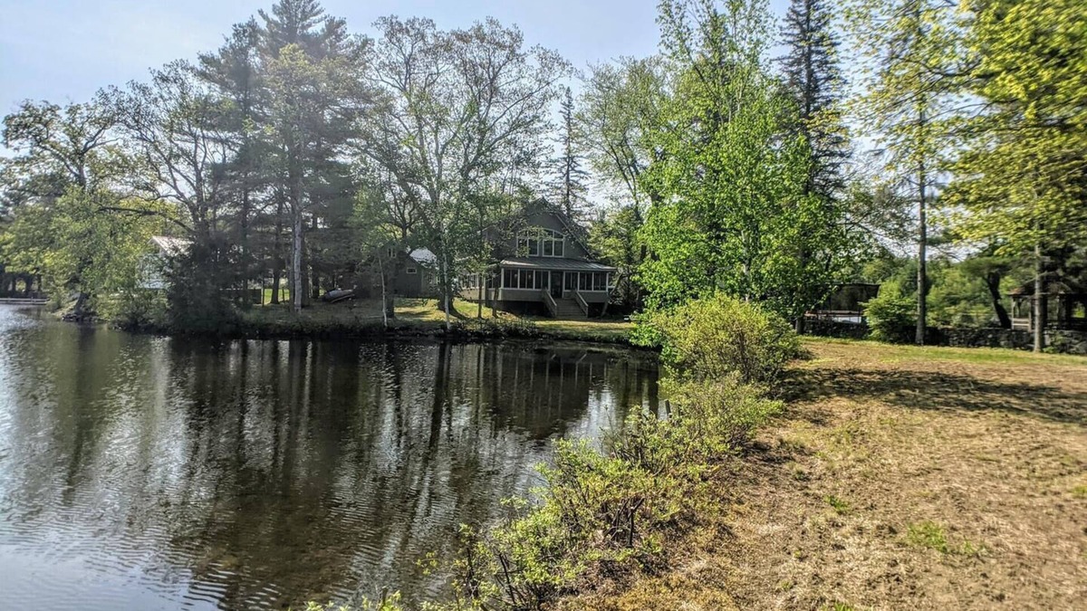 East Andover House | Highland Lake Retreat