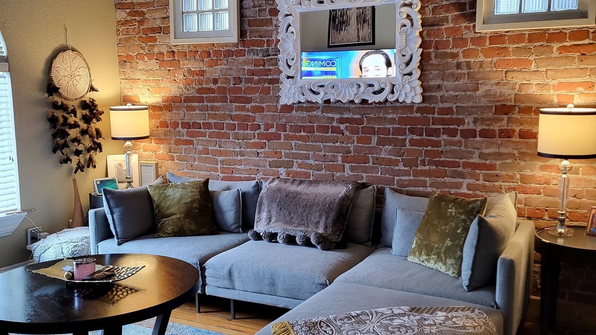 West Highland House | Highland Square Cutie-Charming house-walking distance to restaurants/shops