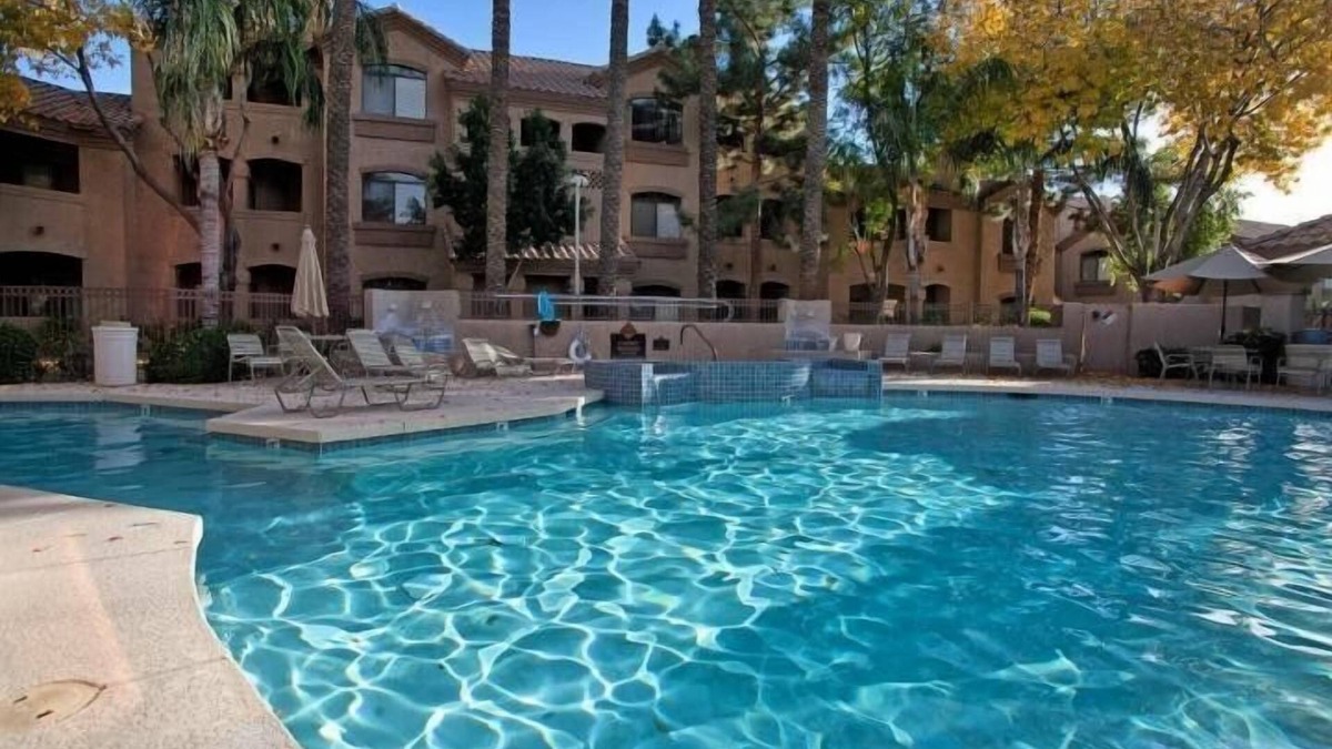 North Scottsdale Condo | Highly Desired Signature Complex of North Scottsdale