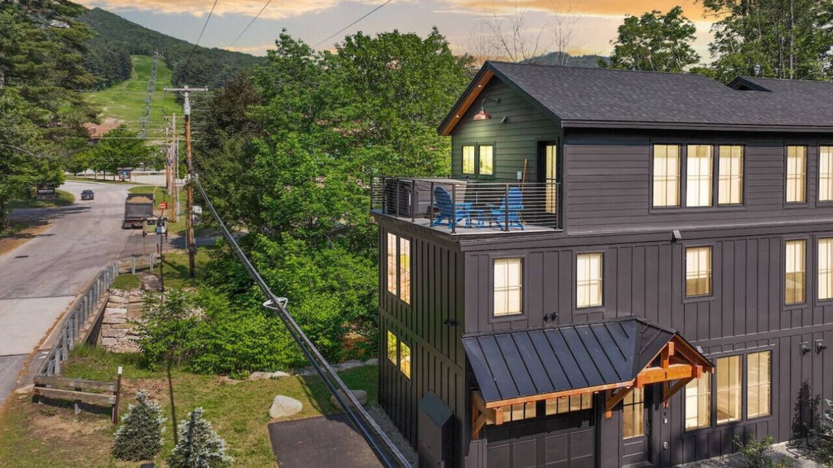 Cranmore Birches House | Highmark Haus | Luxe, Base of Cranmore, Hot Tub