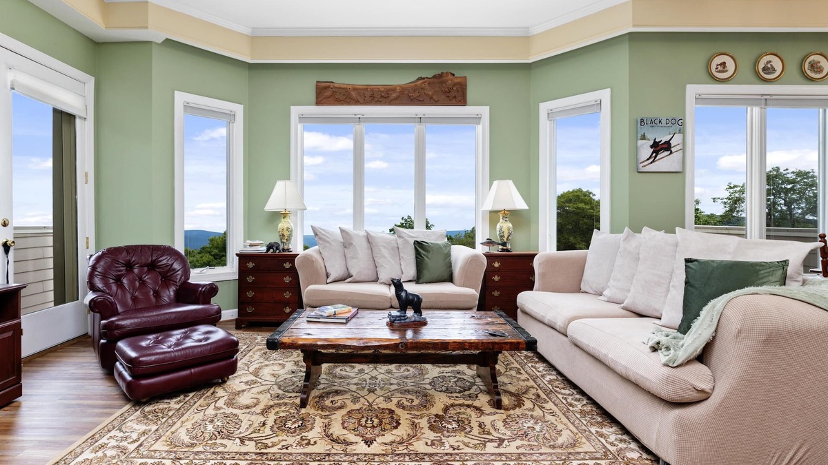 Chestnut Springs Condo | Highridge Court 08 with Wintergreen Advantage