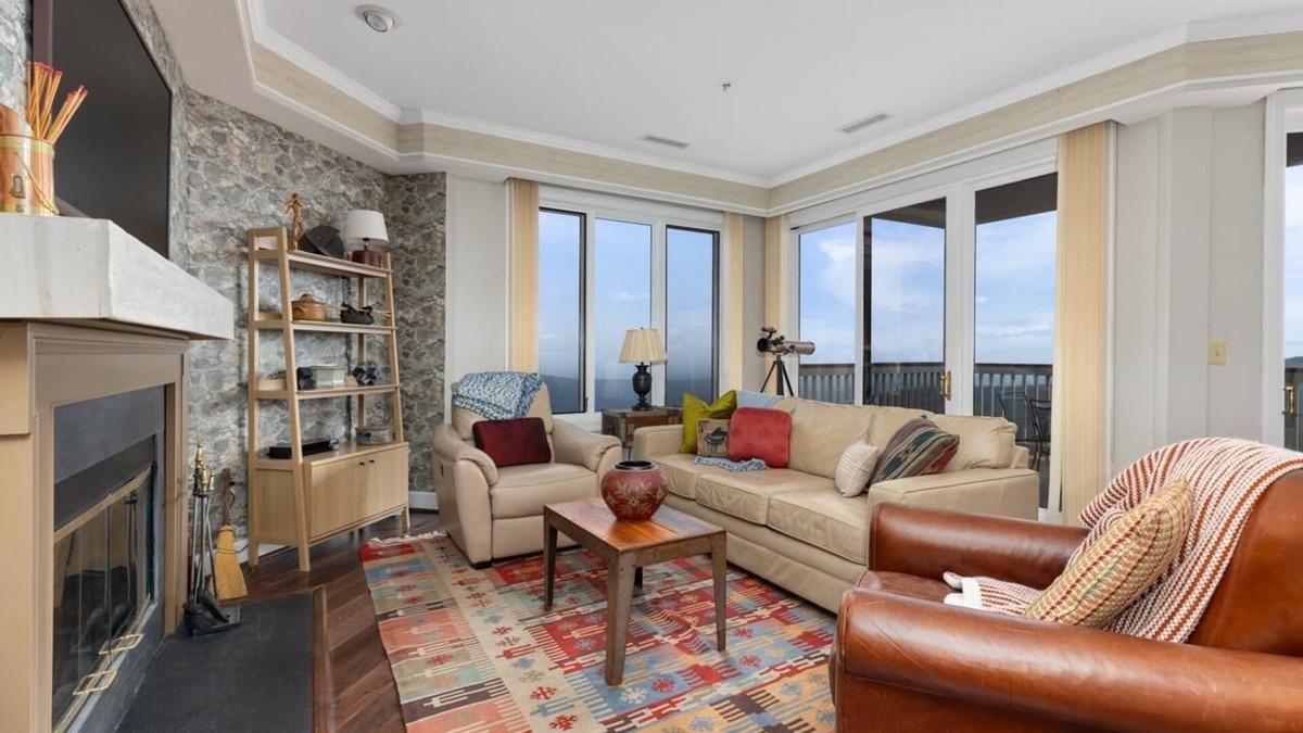 Chestnut Springs Condo | Highridge Place 42 with Wintergreen Advantage