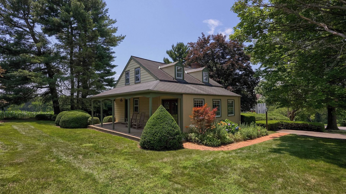 Conestoga House | Highville Hideaway - 2 bed, 1 bath, country views