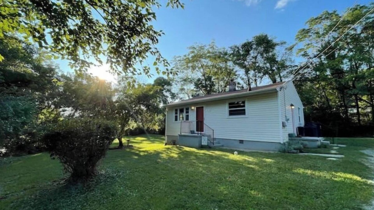 Salem House | Highway Hideaway