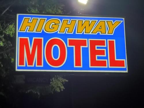 Highland Hotel | Highway Motel
