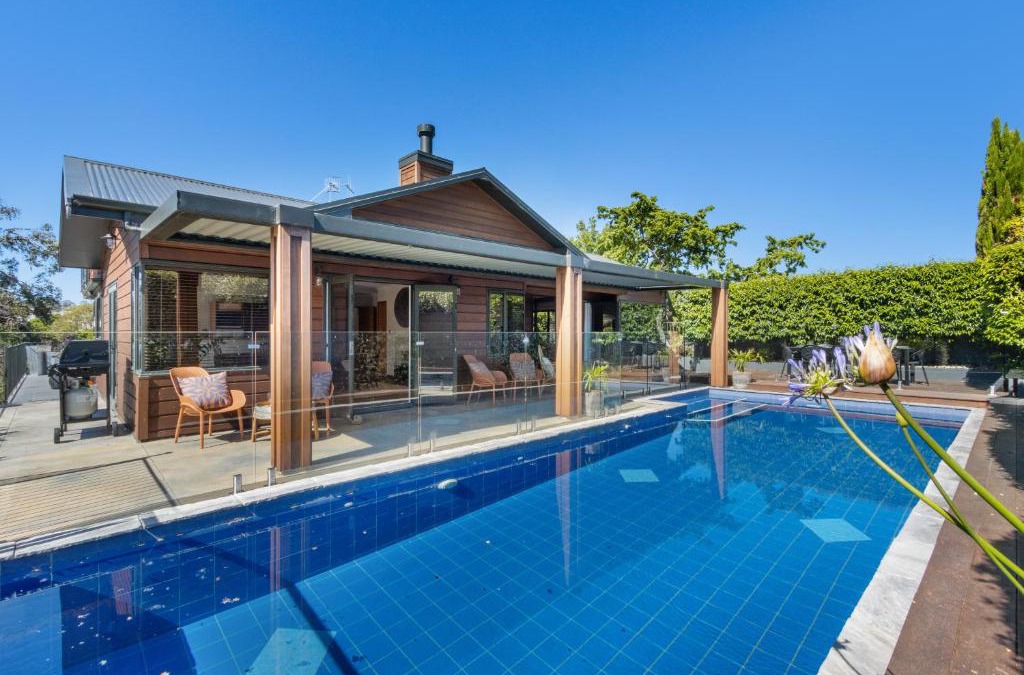 Havelock North House | Hikanui Haven - Havelock North Holiday Home