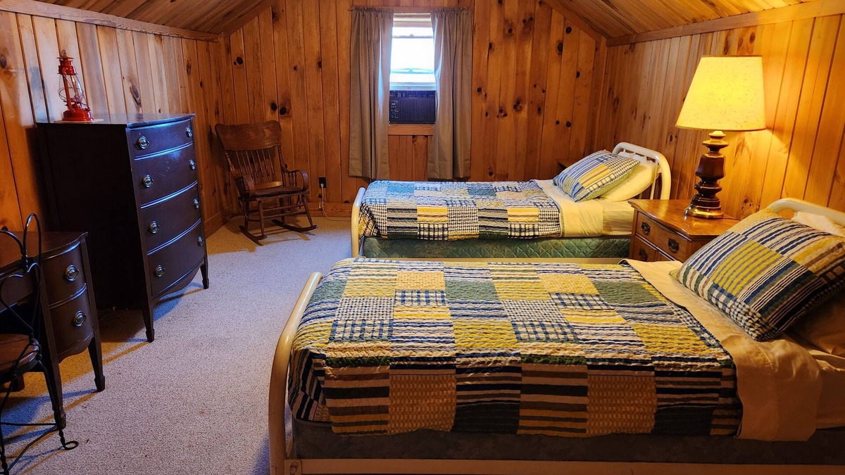 Jamestown Cabin | Hike, bike, horse riding or porch sitting near Big South Fork and Pickett St. Pk