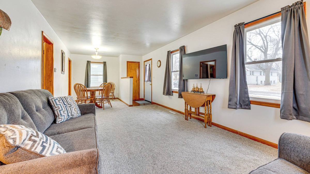 Lake Mills House | Hike, Fish & Boat: Lake Mills Home w/Yard