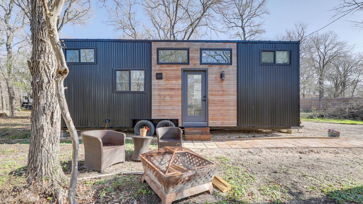 Manor Apartment | Hiking & Creek: Manor Tiny Home in Forest Retreat