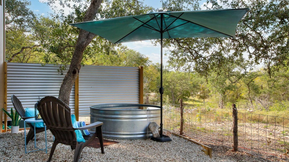 Hondo Cabin | Hill Country Glass House