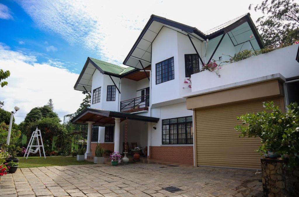 Diyathalawa House | Hill Crest Holiday Bungalow
