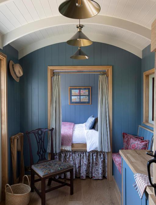 Giddeahall Bed & Breakfast | Hill House B & B & Luxury Shepherds Huts