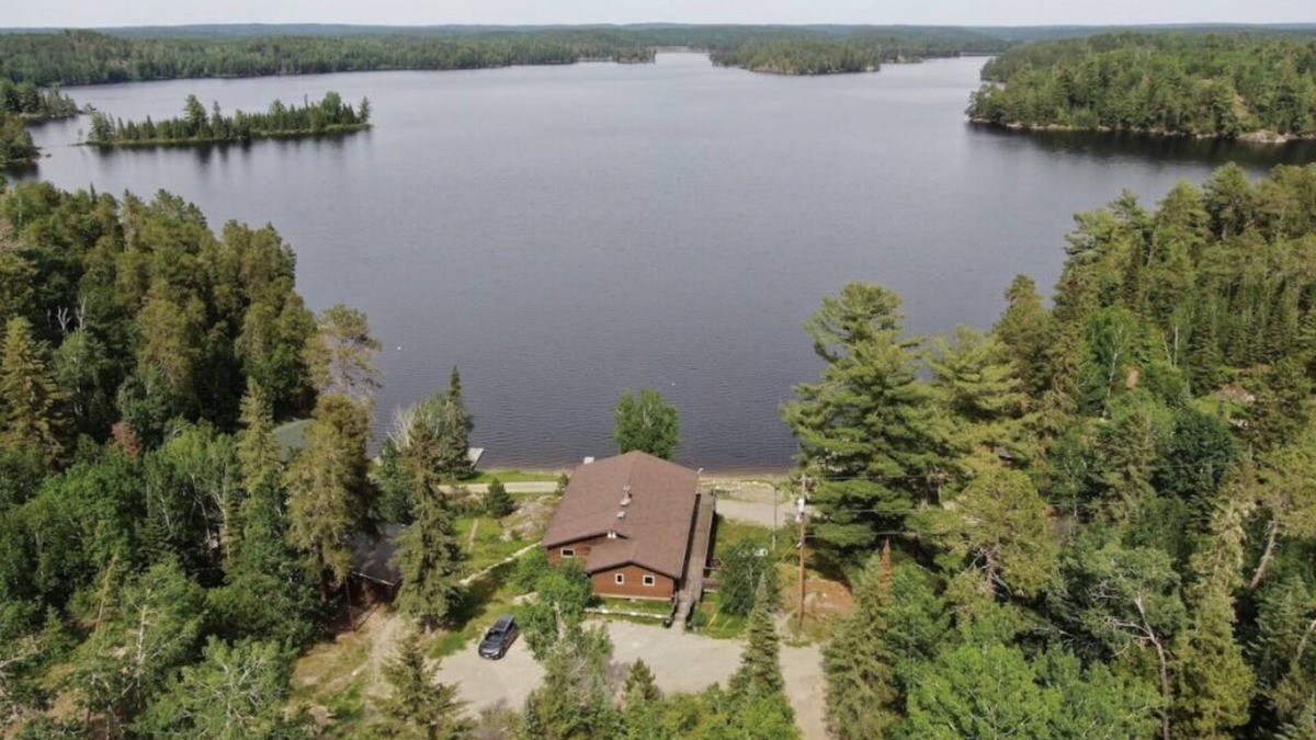 Sioux Narrows Nestor Falls Cabin | Hill Top Cabin with Stunning Lake View shared Hot tub and Sauna!