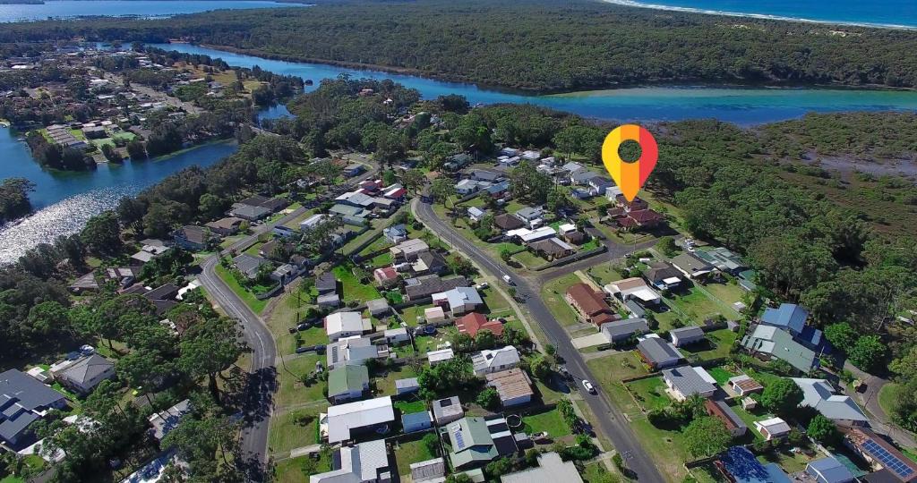 Sussex Inlet House | Hill Top Water and Bush Views