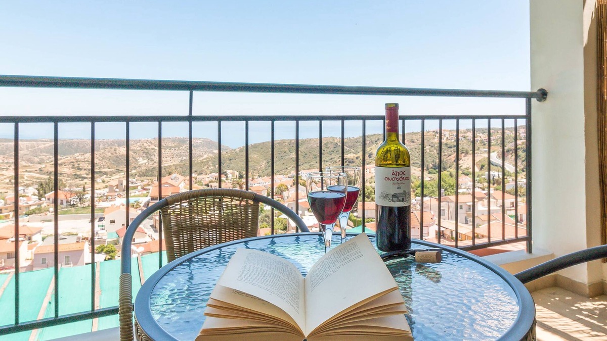 Pissouri Apartment | Hill View Restaurant & Apartments
