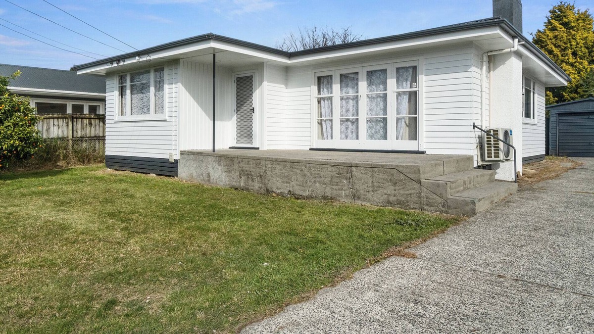 Hamilton House | Hillcrest Haven - Hamilton Holiday Home