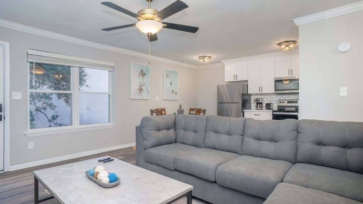 Bayview Apartment | Hillside Cove - Sail Suite