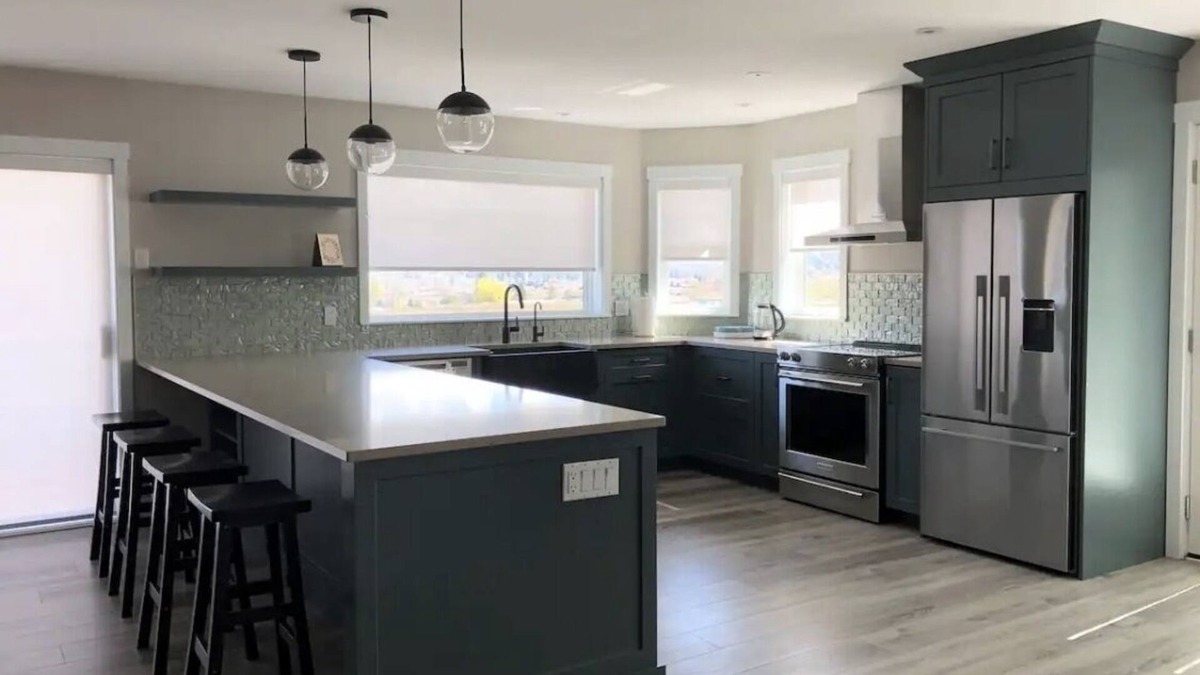 Okanagan-Similkameen House | Hillside Haven - Wine Country - Hot tub