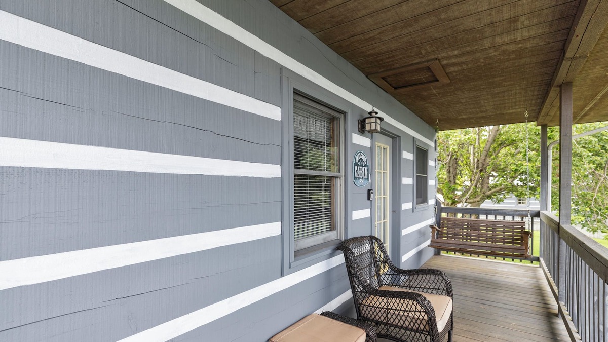 Fancy Gap Cabin | Hillside Hideout Log Cabin For 2! Cabin 10