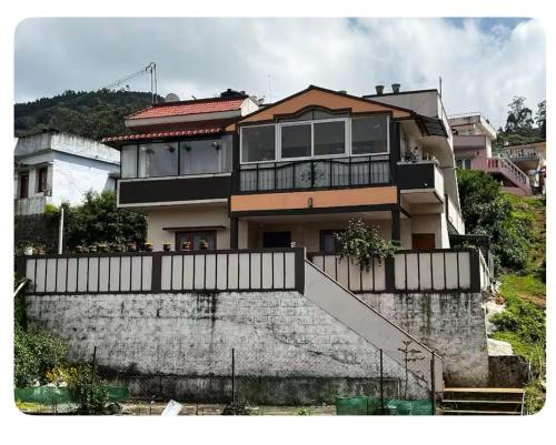 Thalayathimund Apartment | Hilltop 3BHK & 4BHK Villa Ooty