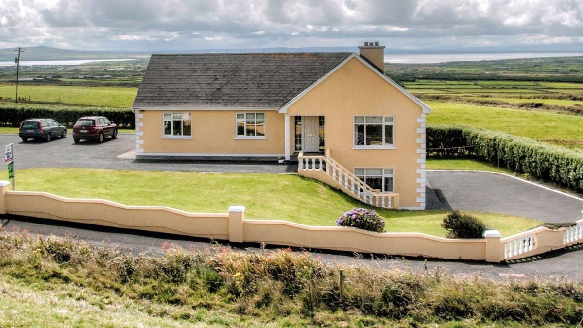 Carrigaholt Bed & Breakfast | Hilltop B&B