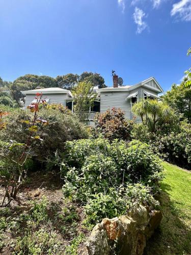 Bridgetown House | Hilltop Cottage