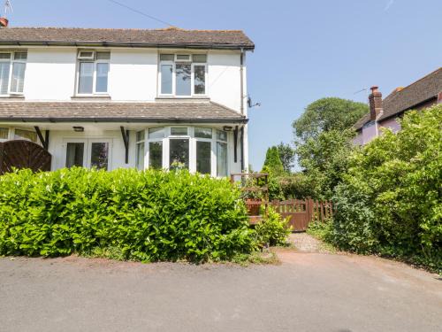Stoke Gabriel House | Hilltop