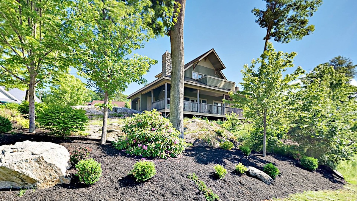 Edgecomb Cottage | Hilltop Harbor Cottage w/ Views of the Bay & Wiscasset Village