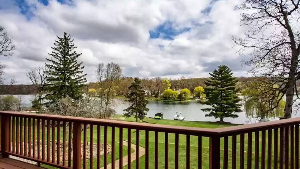 Union House | Hilltop Haven: Large/Private Home, Baldwin Lake (Union, MI) w/ INCLUDED Pontoon