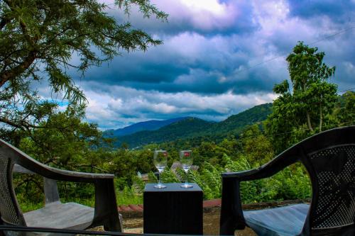 Tennekumbura Apartment | Hilltop Heaven
